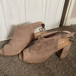 CL by Laundry Block Heel Booties